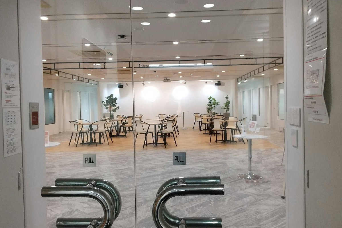 会議室・応接室フロアにあるラウンジ